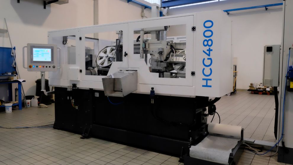 macchina cnc automatica